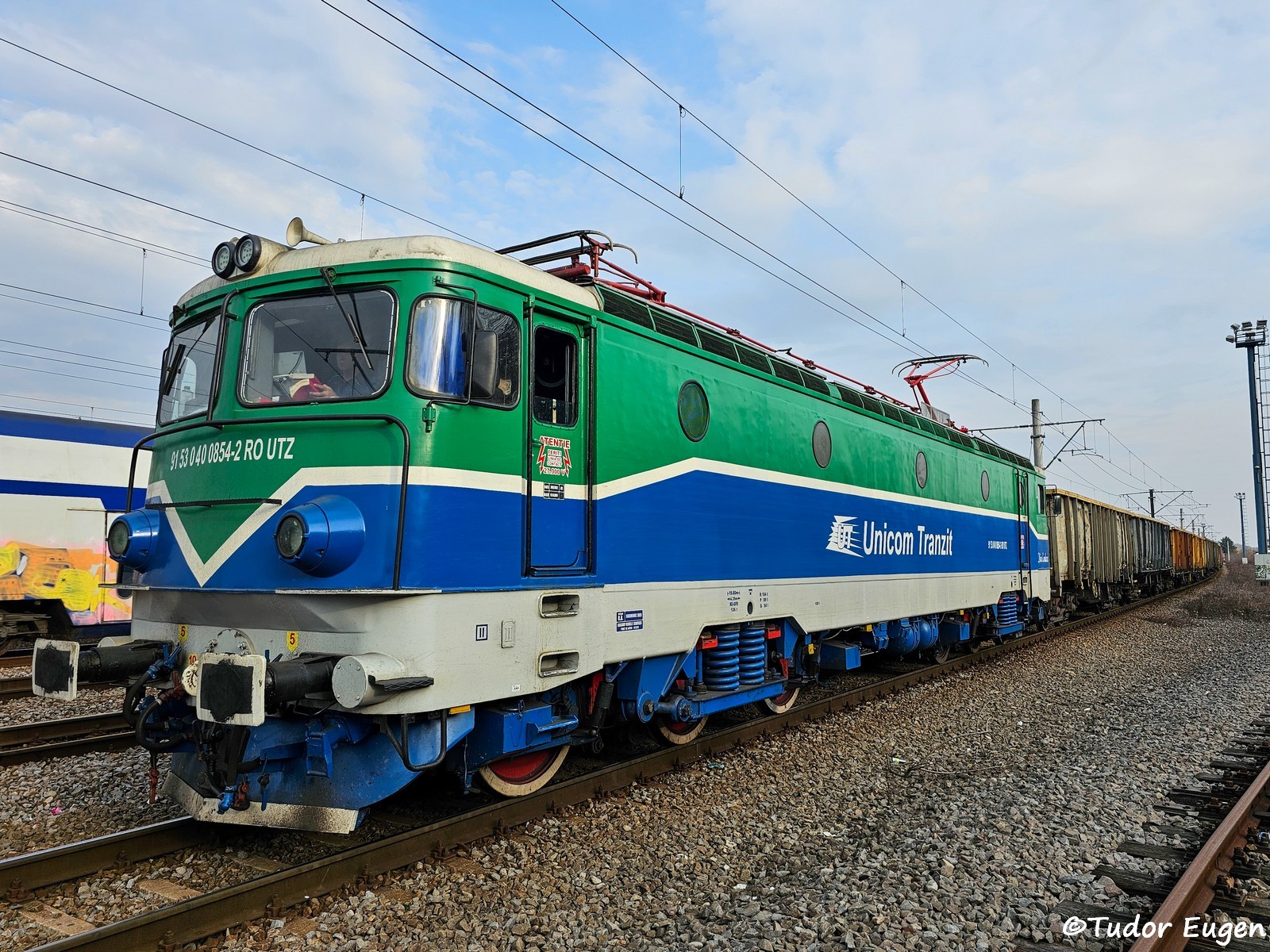 EA 854.jpg