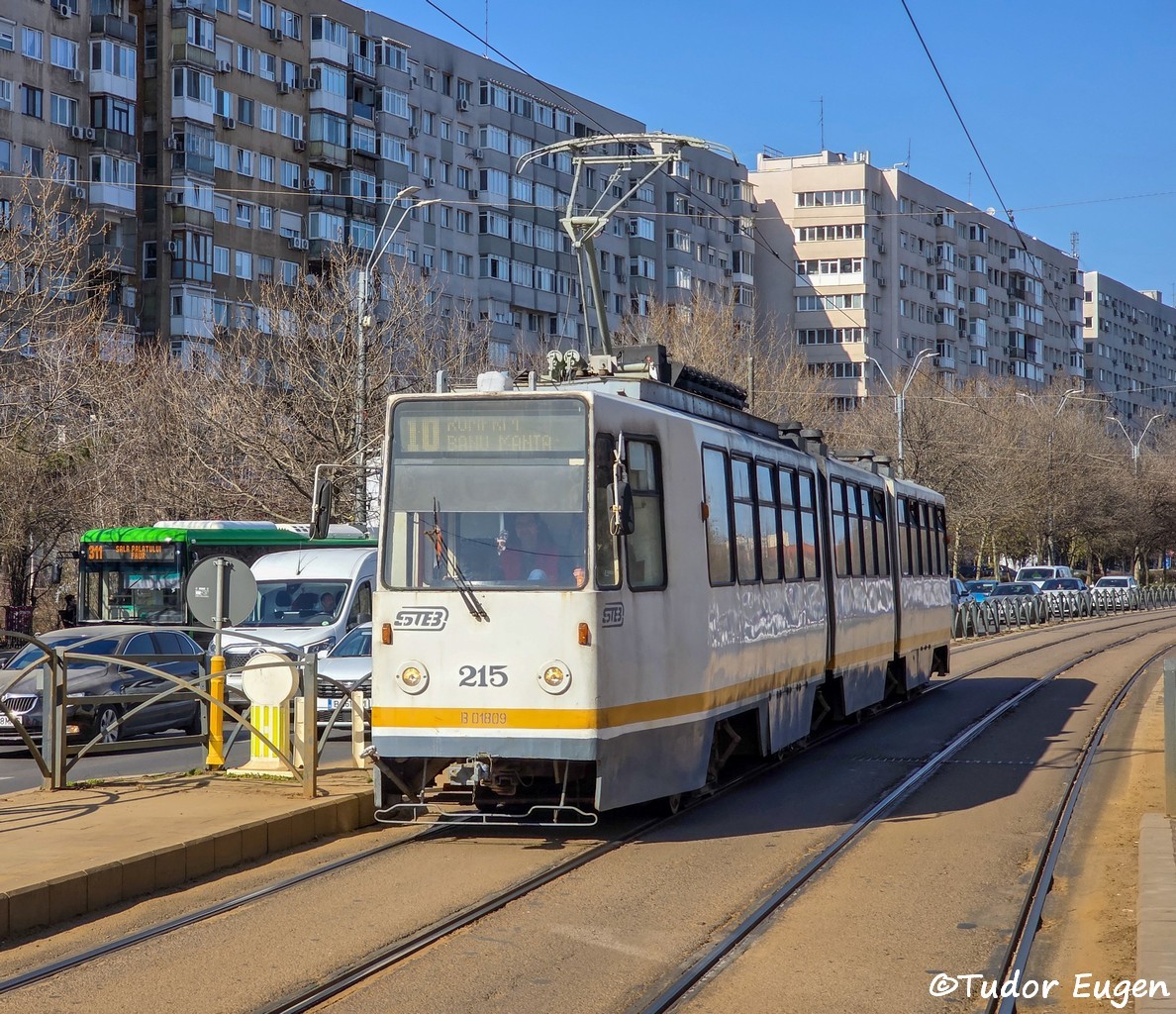 215.jpg