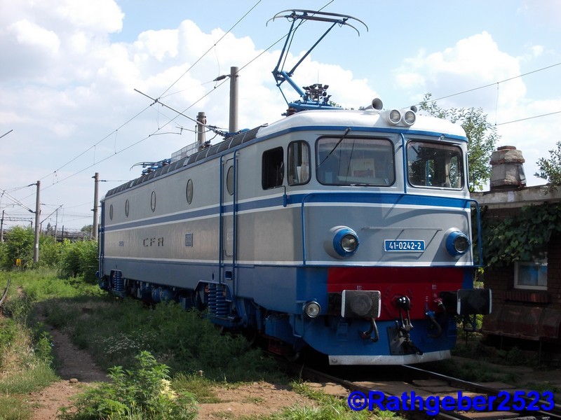242 1.jpg