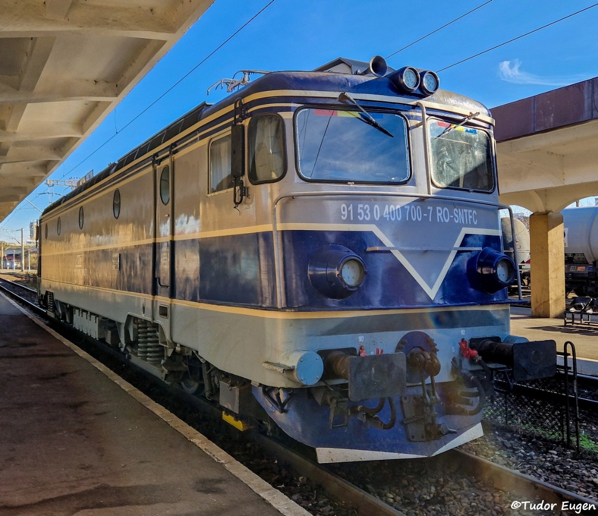 EA 700 - Ploiesti Sud.jpg