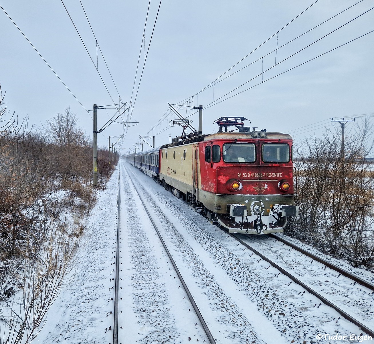 EA 896.jpg